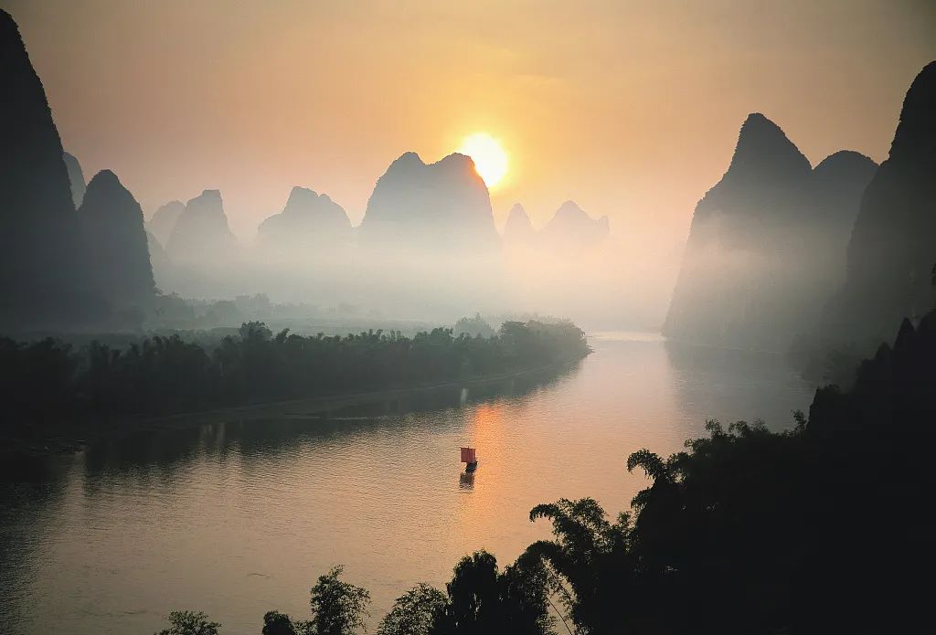 桂林在等您，还不快来