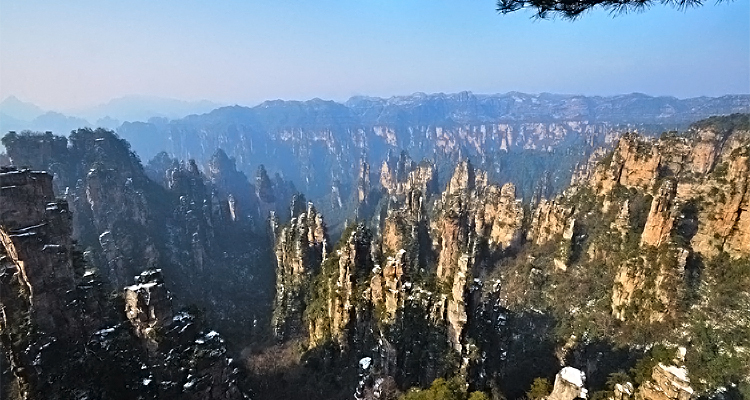 湖南张家界旅游纯玩小包团长沙-韶山-张家界-天门山-宝峰湖-芙蓉镇-魅力湘西-凤凰古城高端纯玩6天5晚跟团游